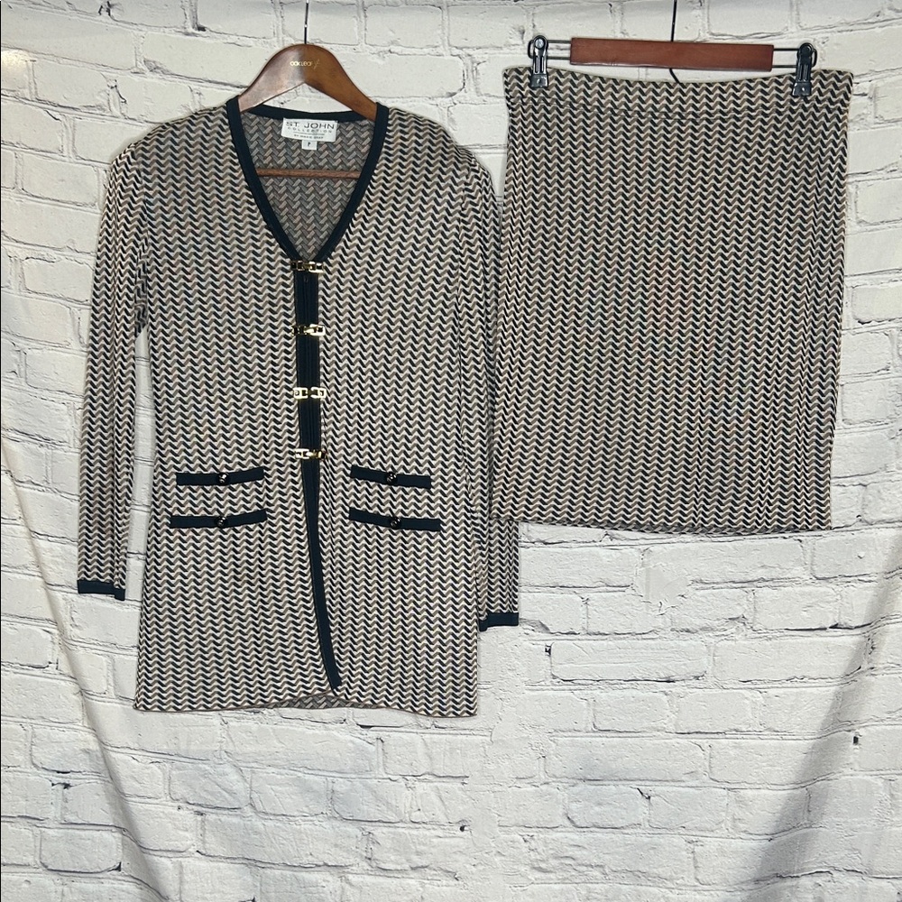 St. John Beige and Black Zigzag Knit Cardigan & Skirt Set Excellent Condition